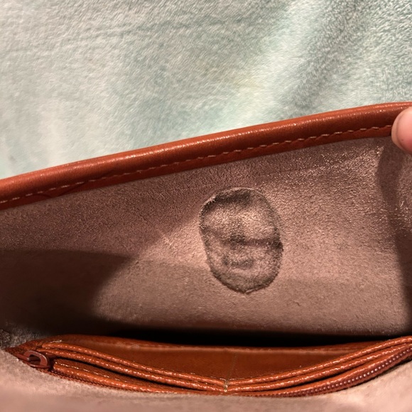 Dooney And Bourke White And Brown Crossbody Bag EUVC - Picture 13 of 16